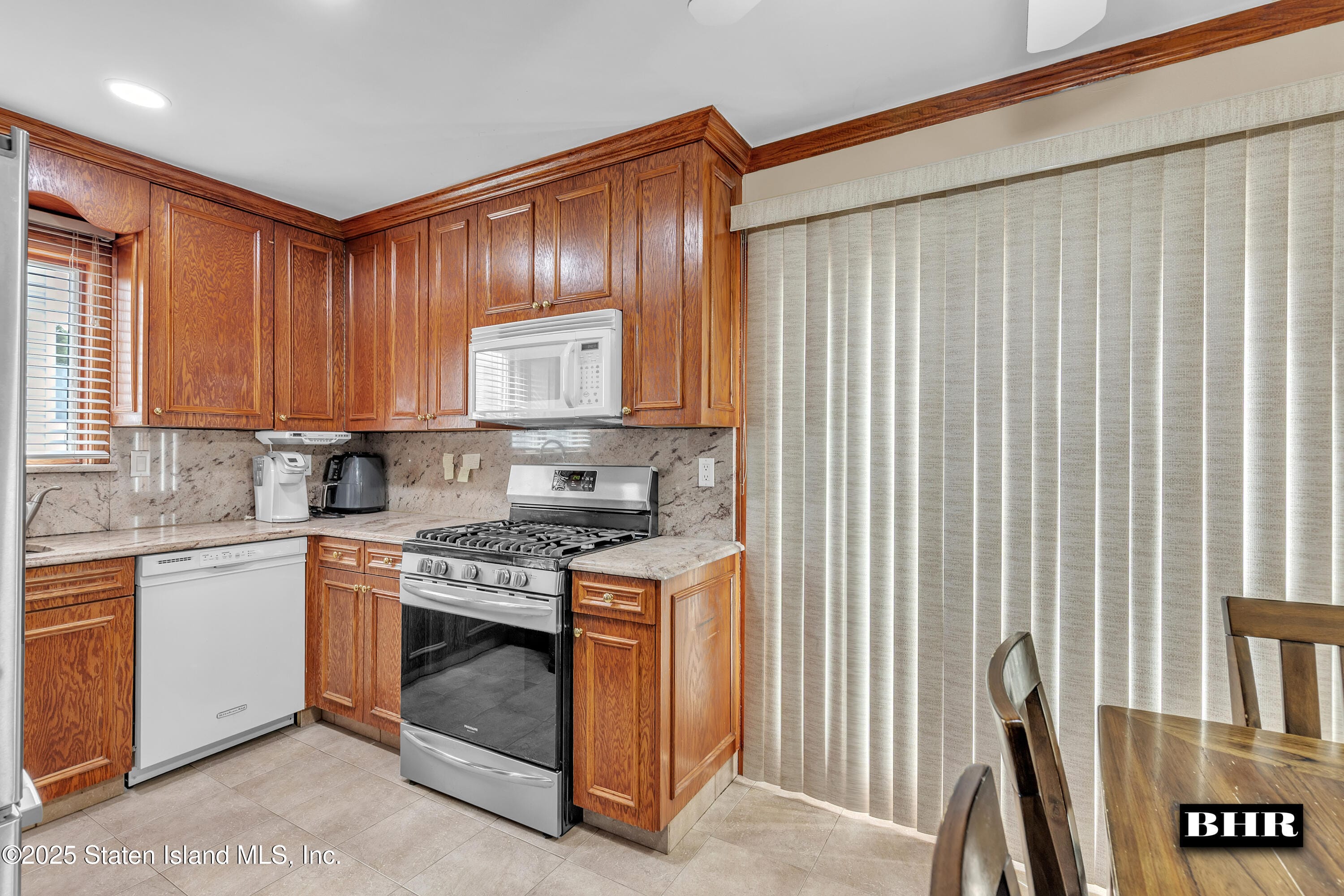 6 Mulberry Avenue Image 4