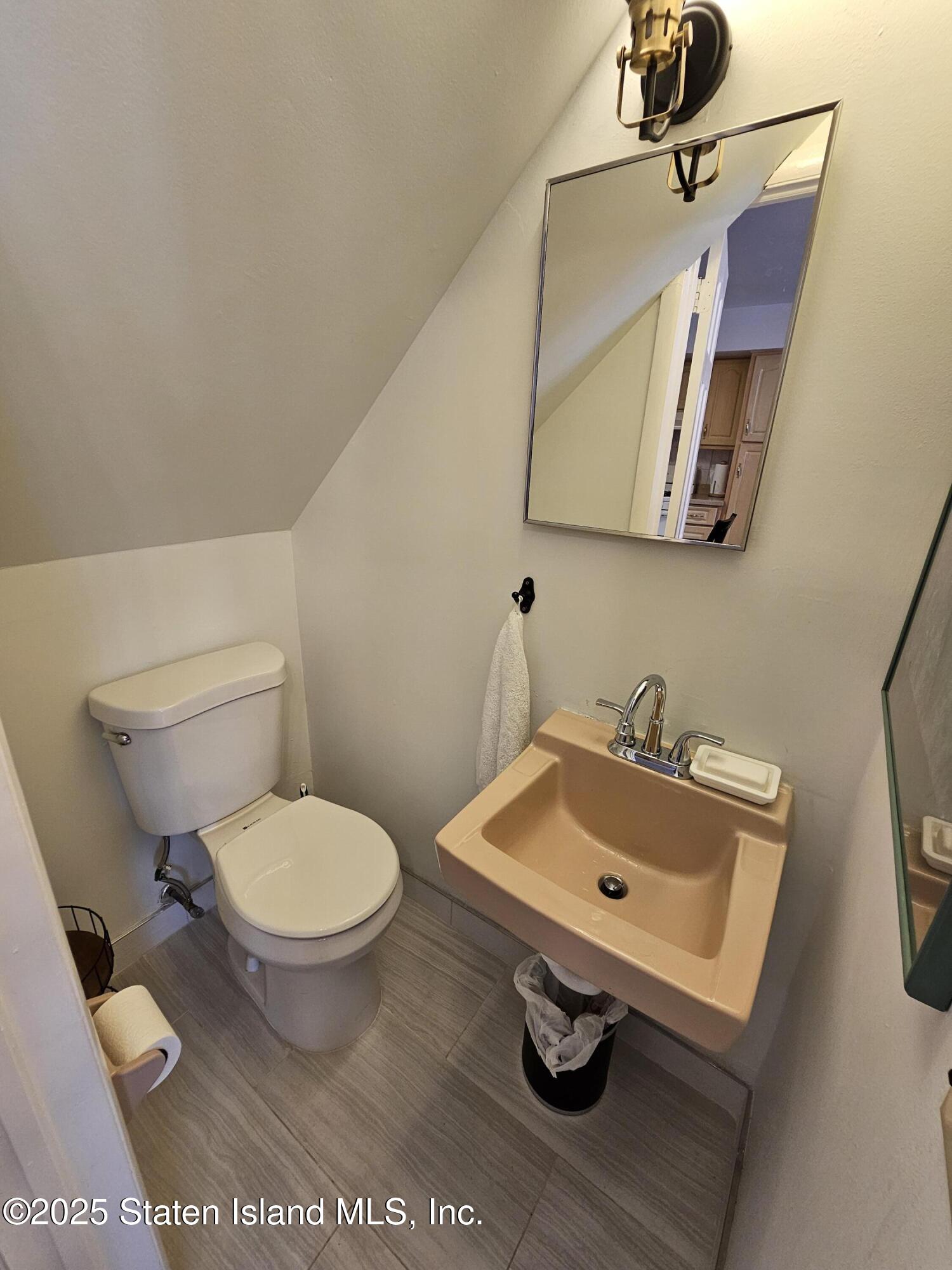 65 Country Drive A, Staten Island, NY, 10314 image 9