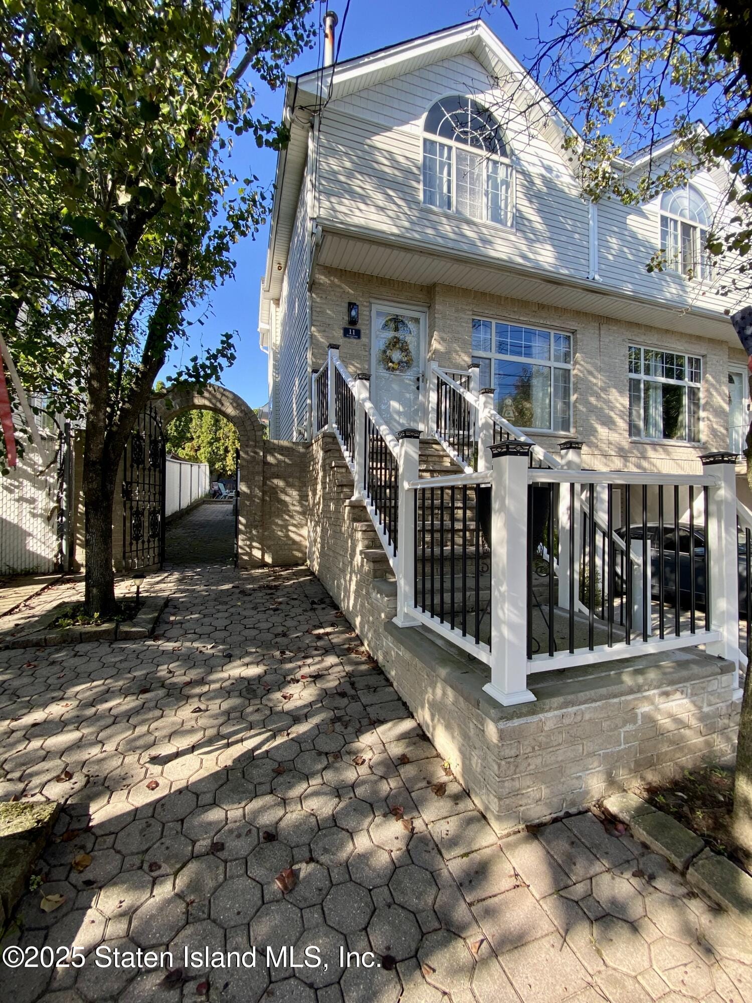 11 Jessica Lane Image 2