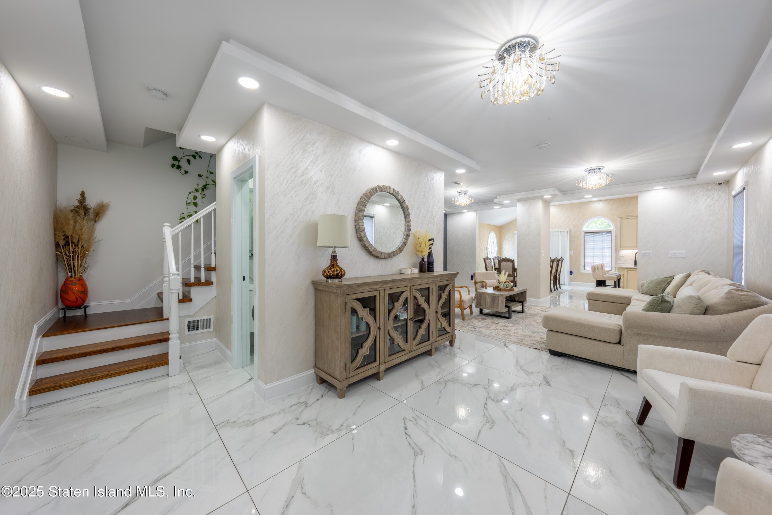 95 Station Avenue Image 3