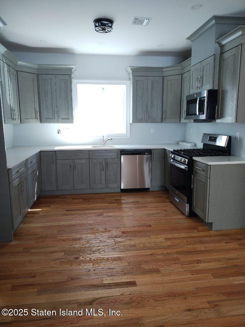 335 Oakland Avenue, Staten Island, NY, 10310 image 7