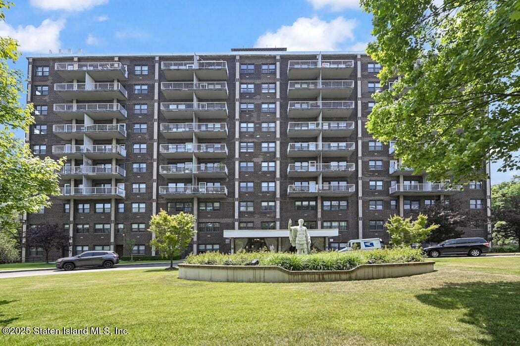 1100 Clove Road 2n, Staten Island, NY, 10301