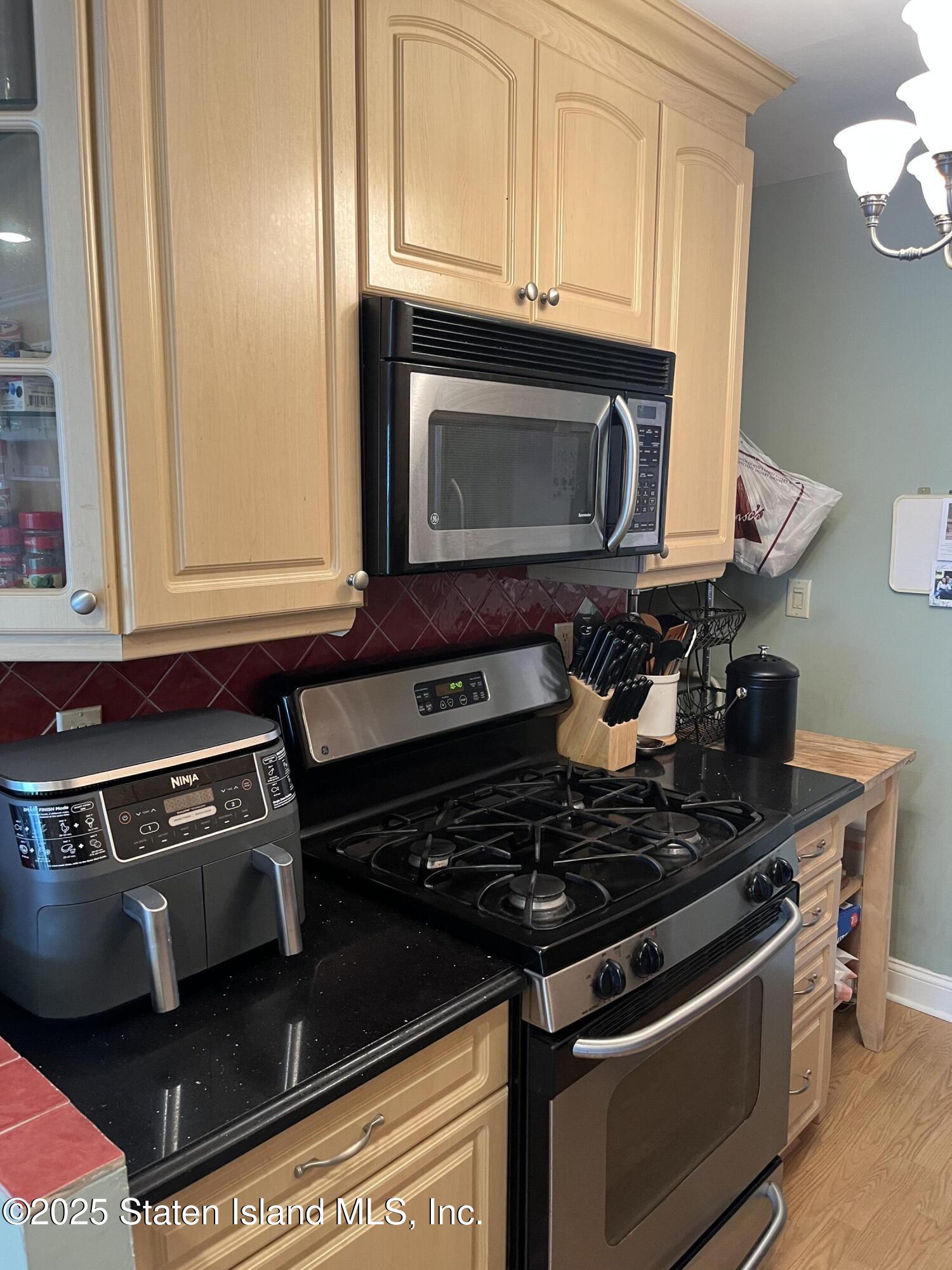 1100 Clove Road 2n, Staten Island, NY, 10301 image 11