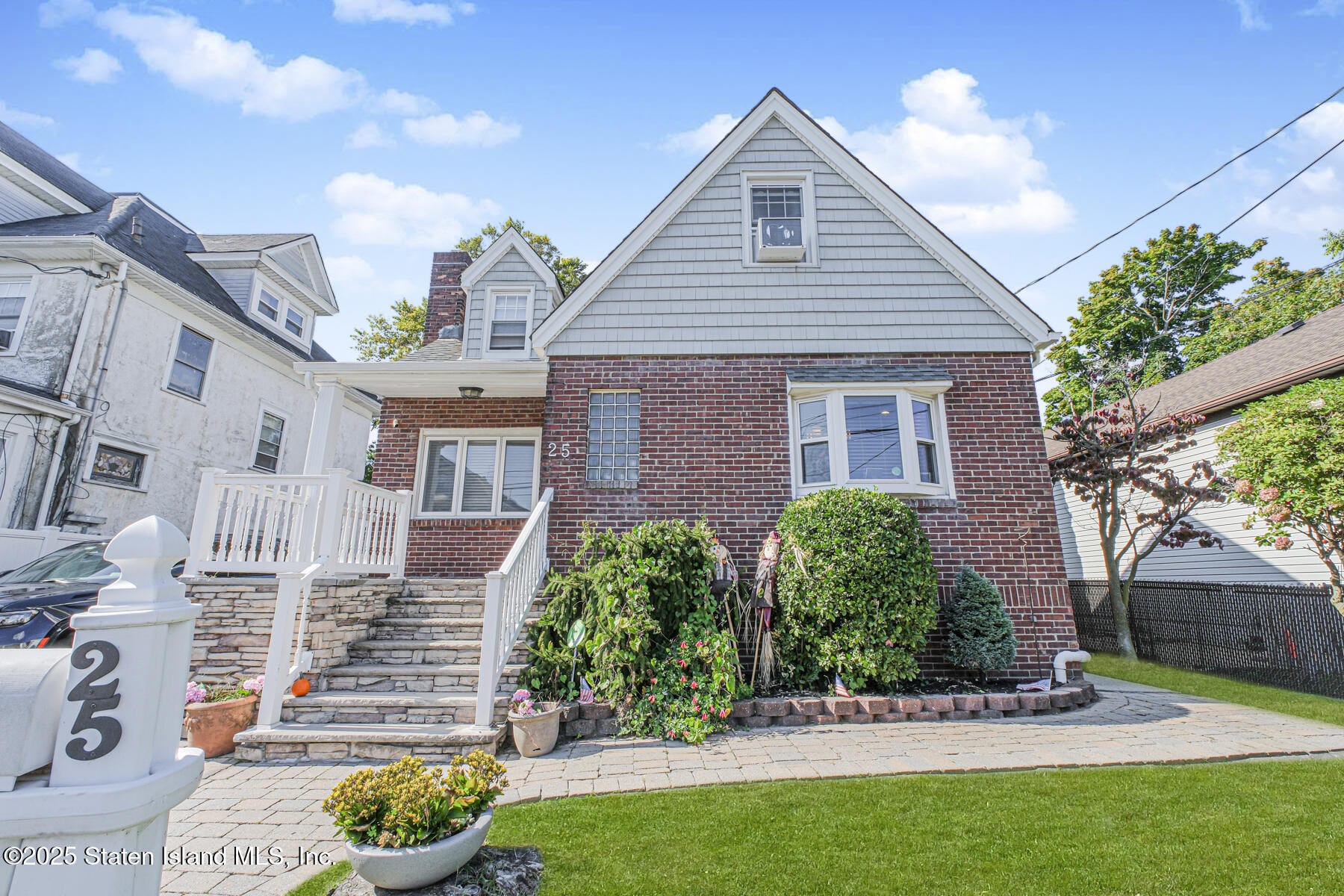 25 4th Street Image 2