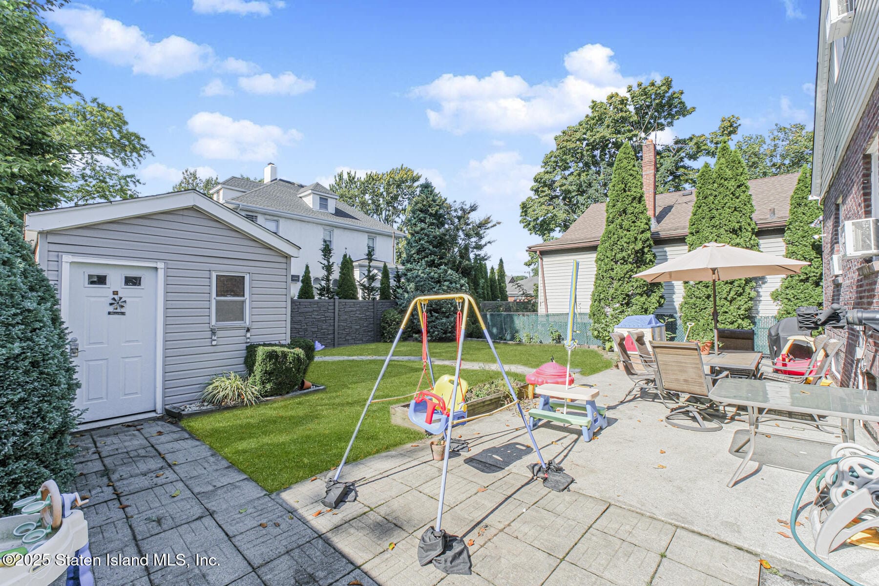 25 4th Street Image 3