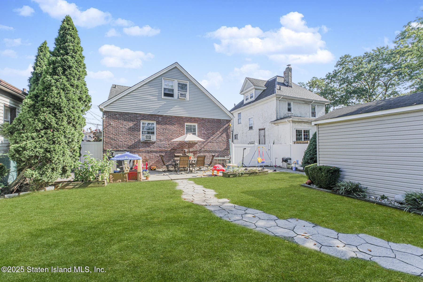 25 4th Street Image 4