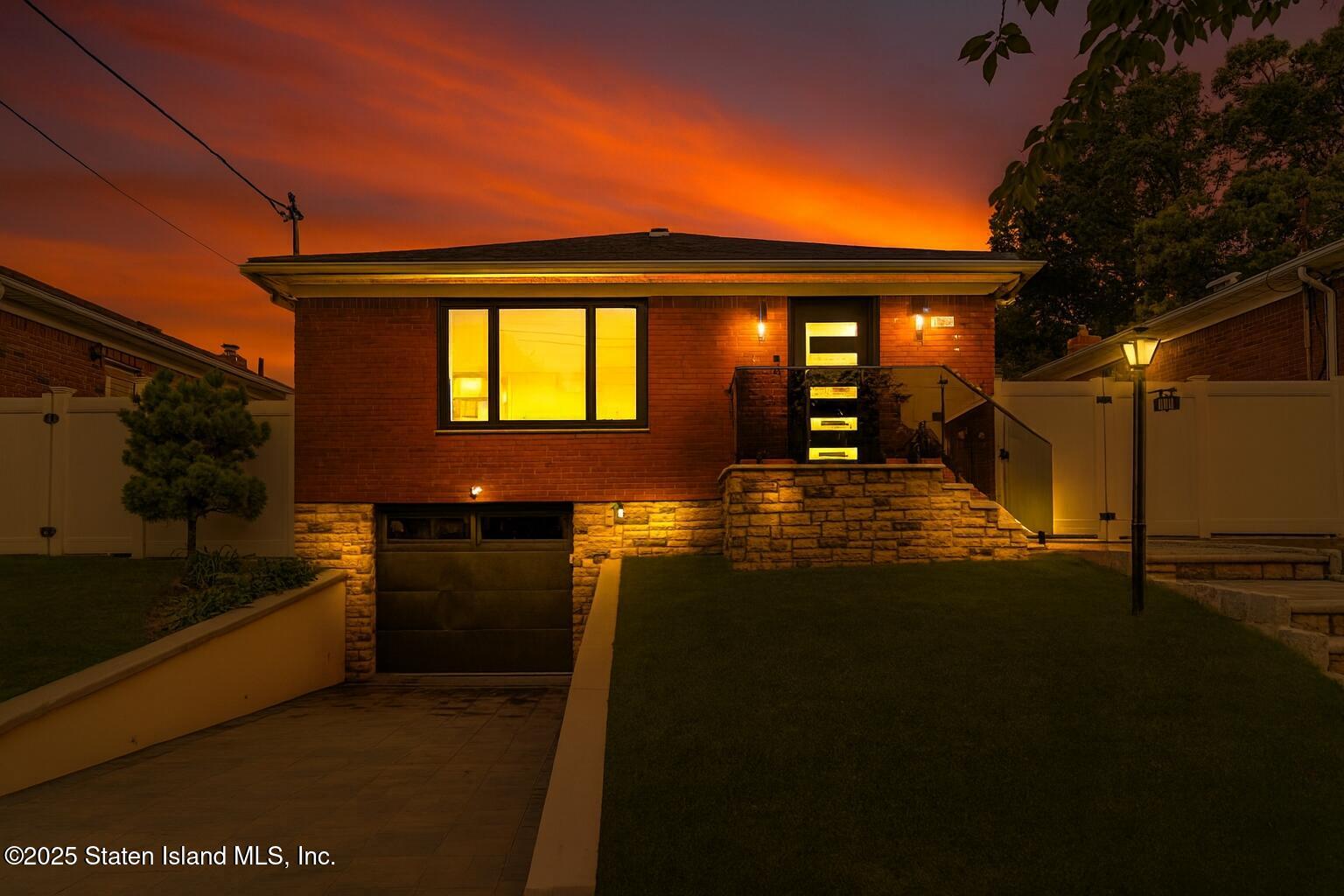 236 Amber Street Image 2