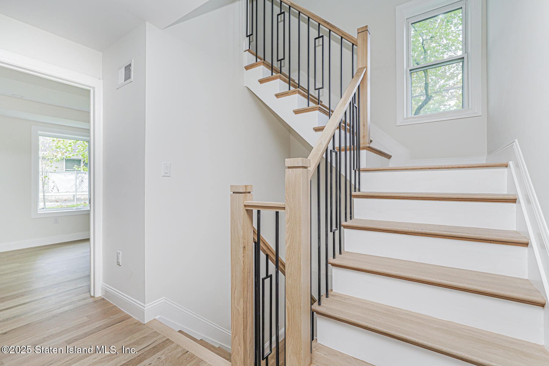 670 Arden Avenue Image 5