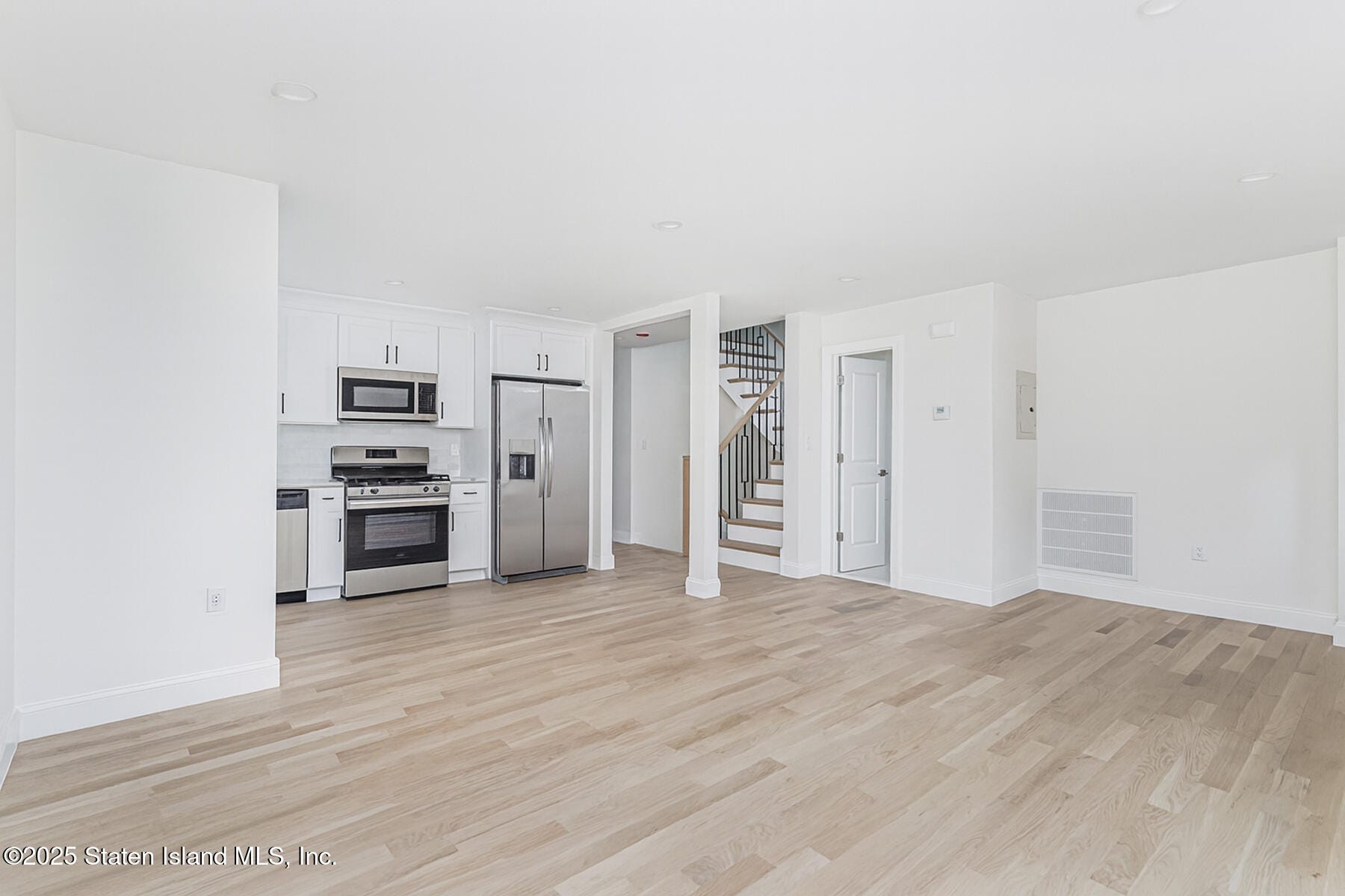 670 Arden Avenue, Staten Island, NY, 10312 image 10