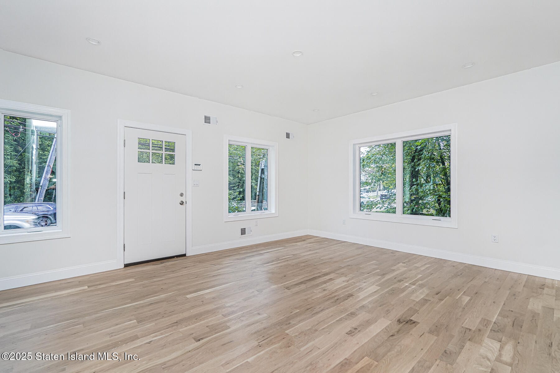 674 Arden Avenue Image 3