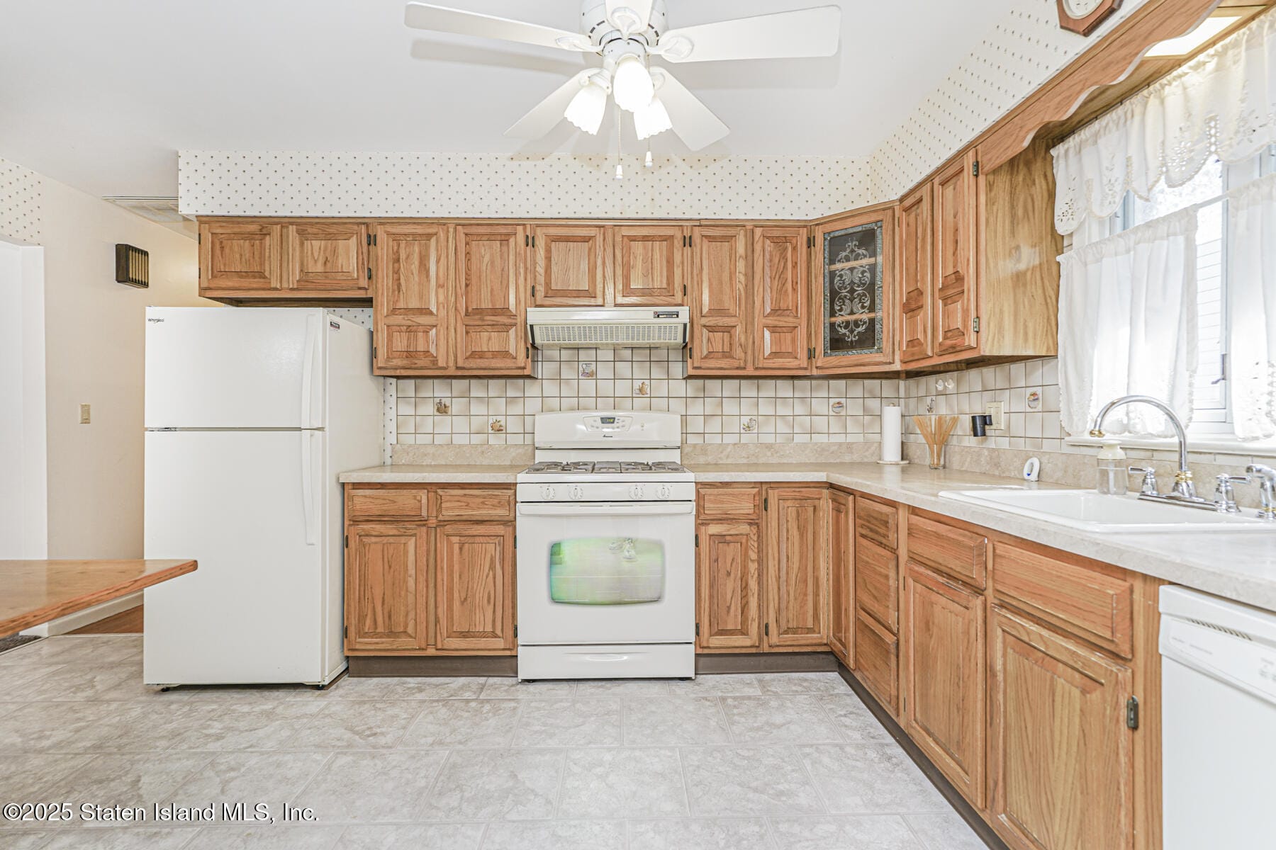 215 Cannon Boulevard, Staten Island, NY, 10306 image 14