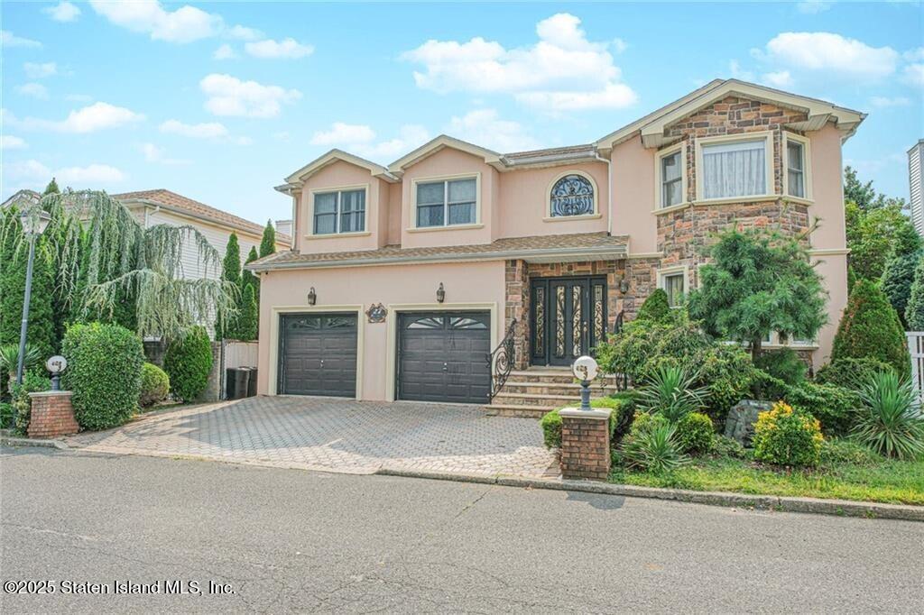 27 Honey Lane Image 2