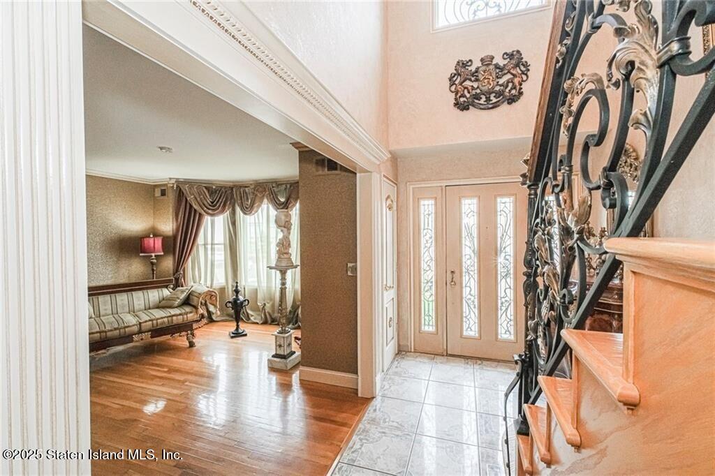 27 Honey Lane Image 3