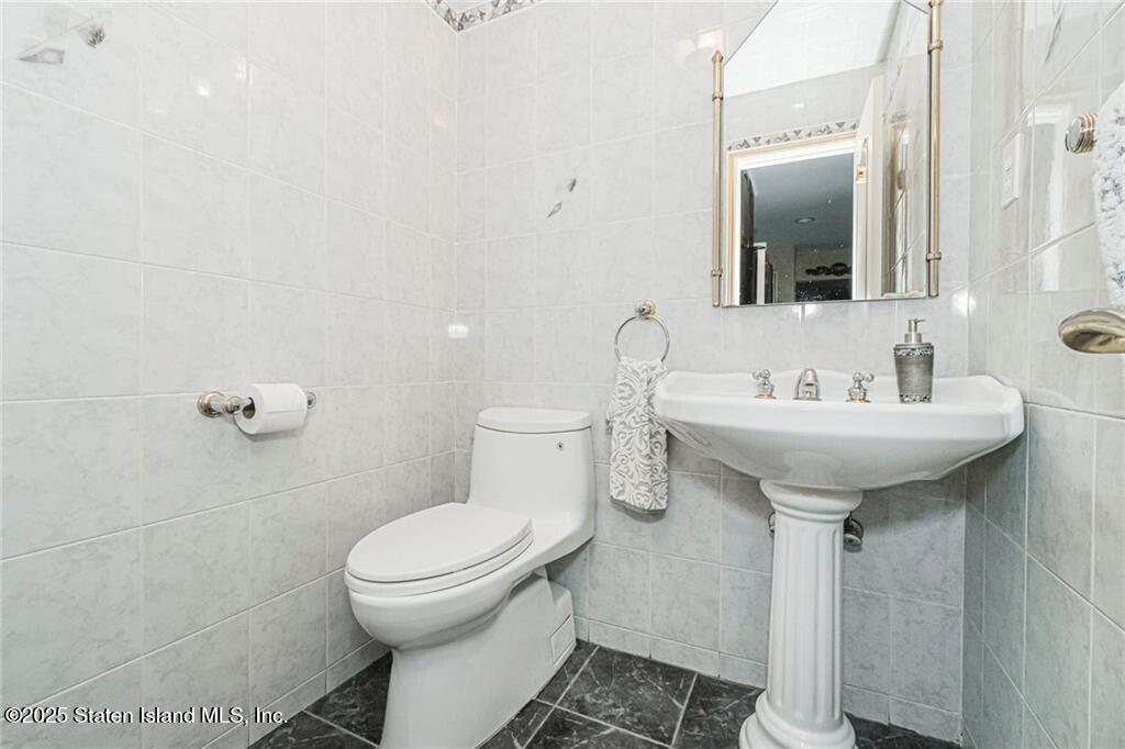 27 Honey Lane, Staten Island, NY, 10307 image 14