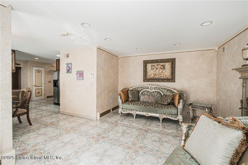 27 Honey Lane, Staten Island, NY, 10307 image 16