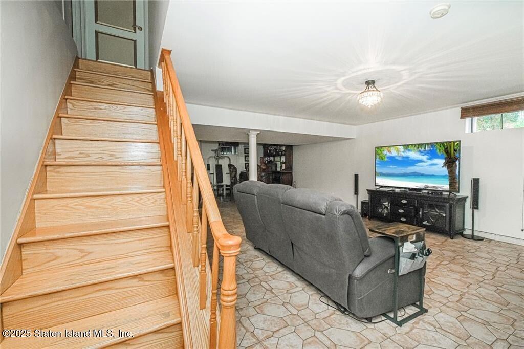 27 Honey Lane, Staten Island, NY, 10307 image 32