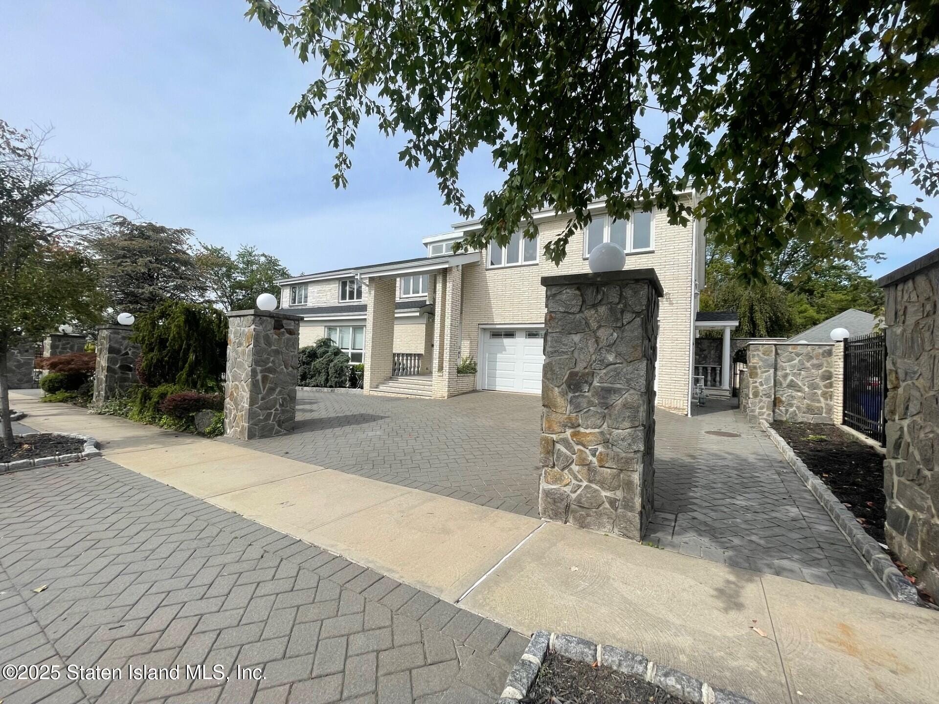 559 Alverson Avenue, Staten Island, NY, 10309