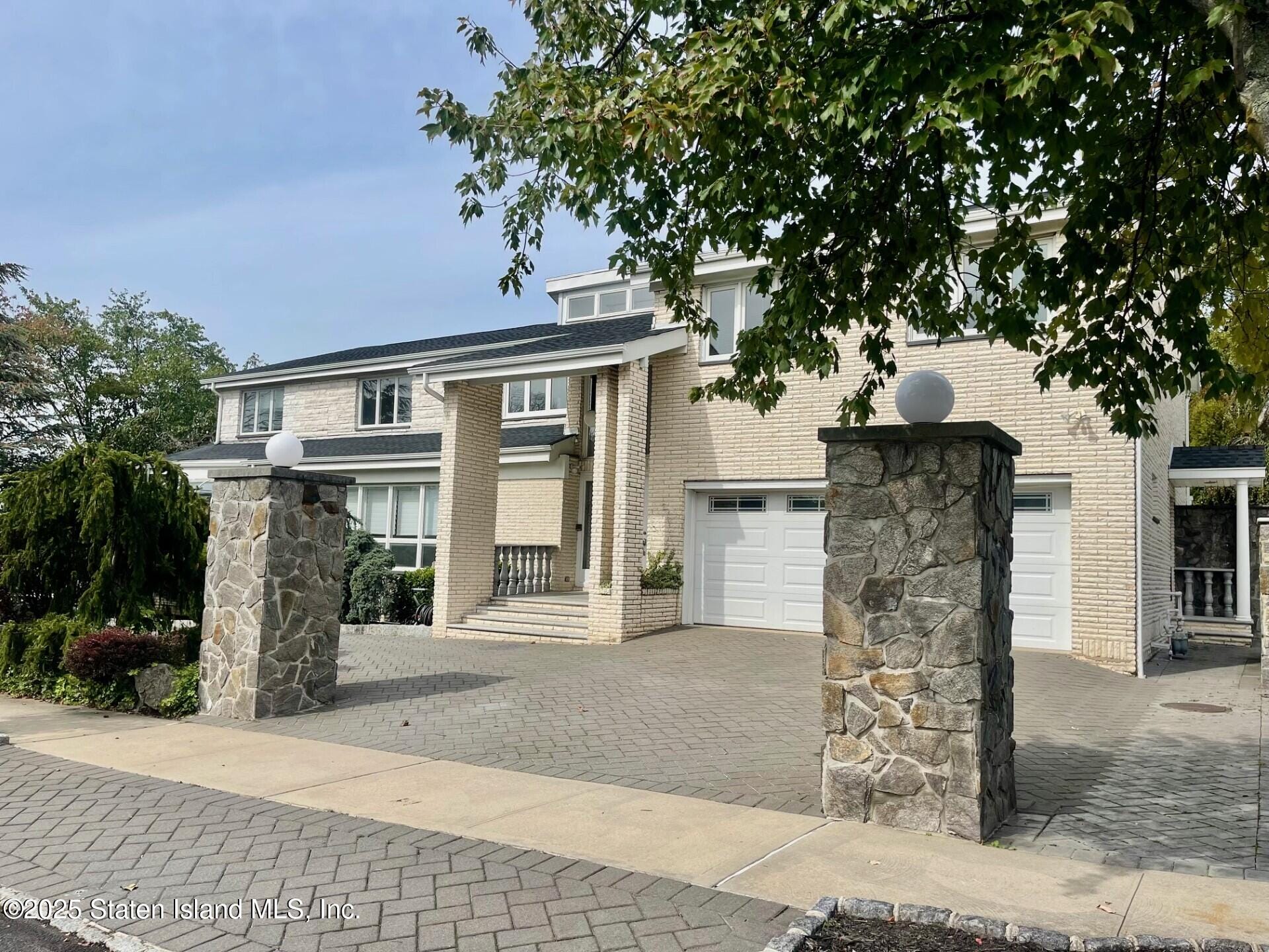 559 Alverson Avenue Image 3