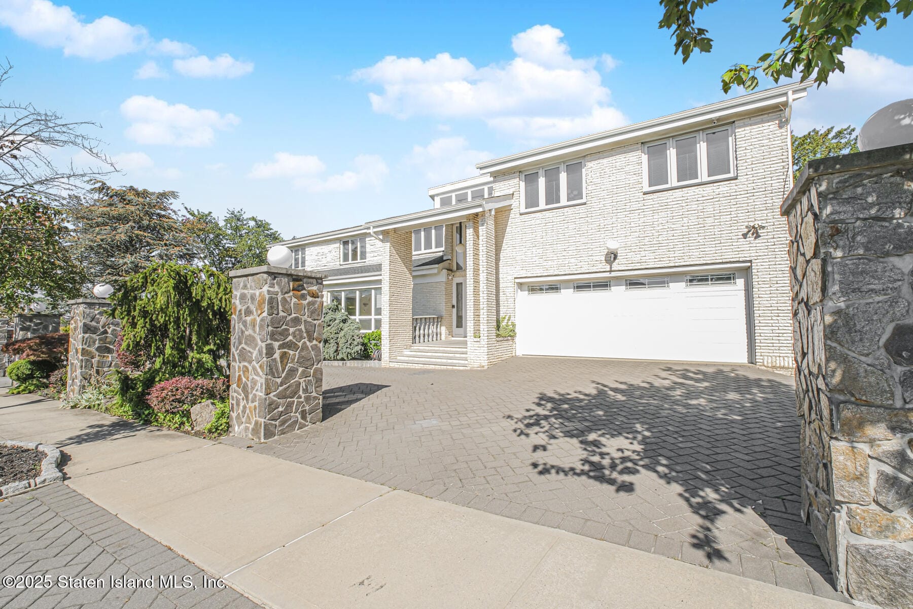 559 Alverson Avenue Image 5