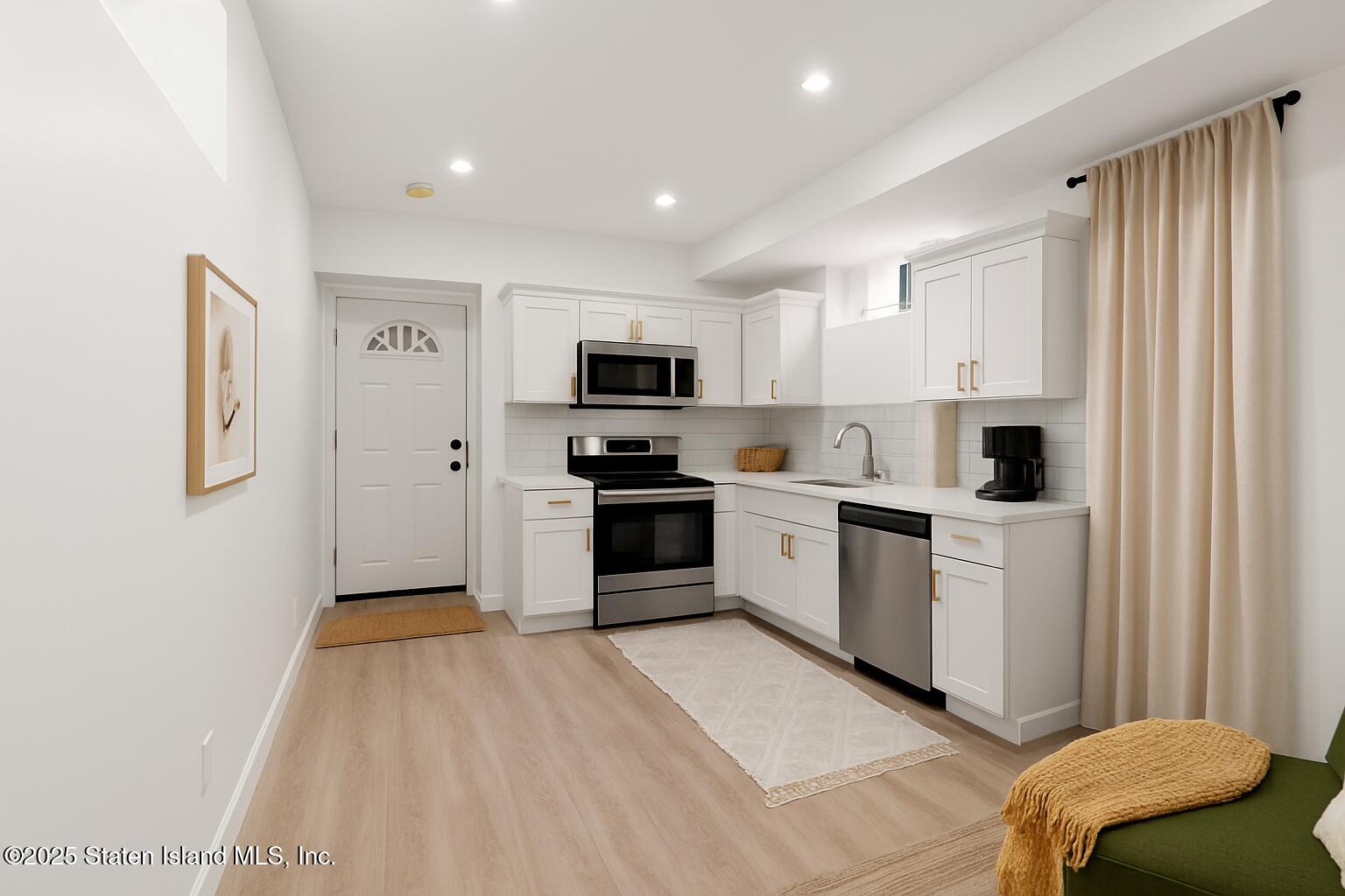 1384 Clove Road, Staten Island, NY, 10301 image 48