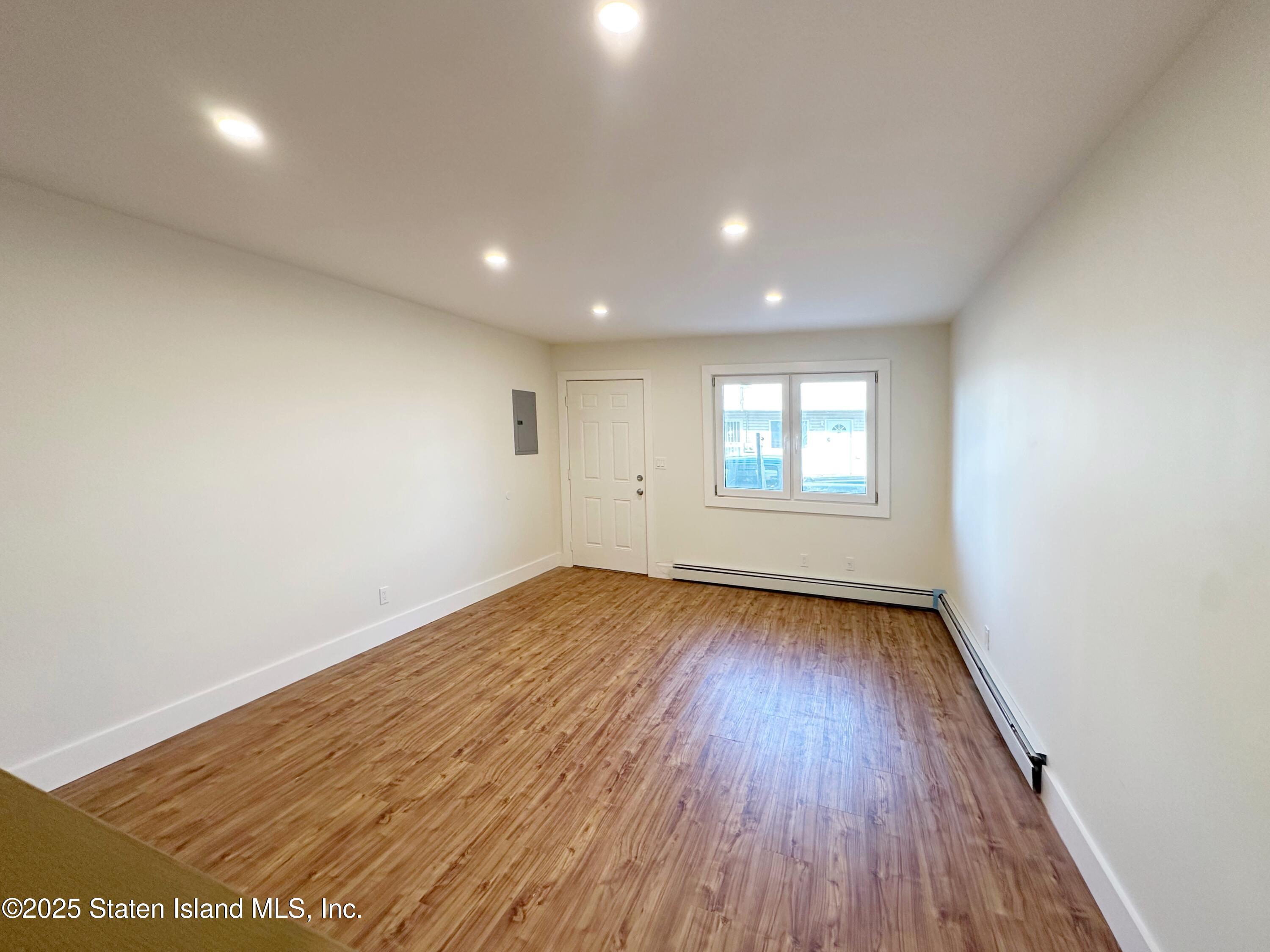 22 Betty Court, Staten Island, NY, 10303 image 10