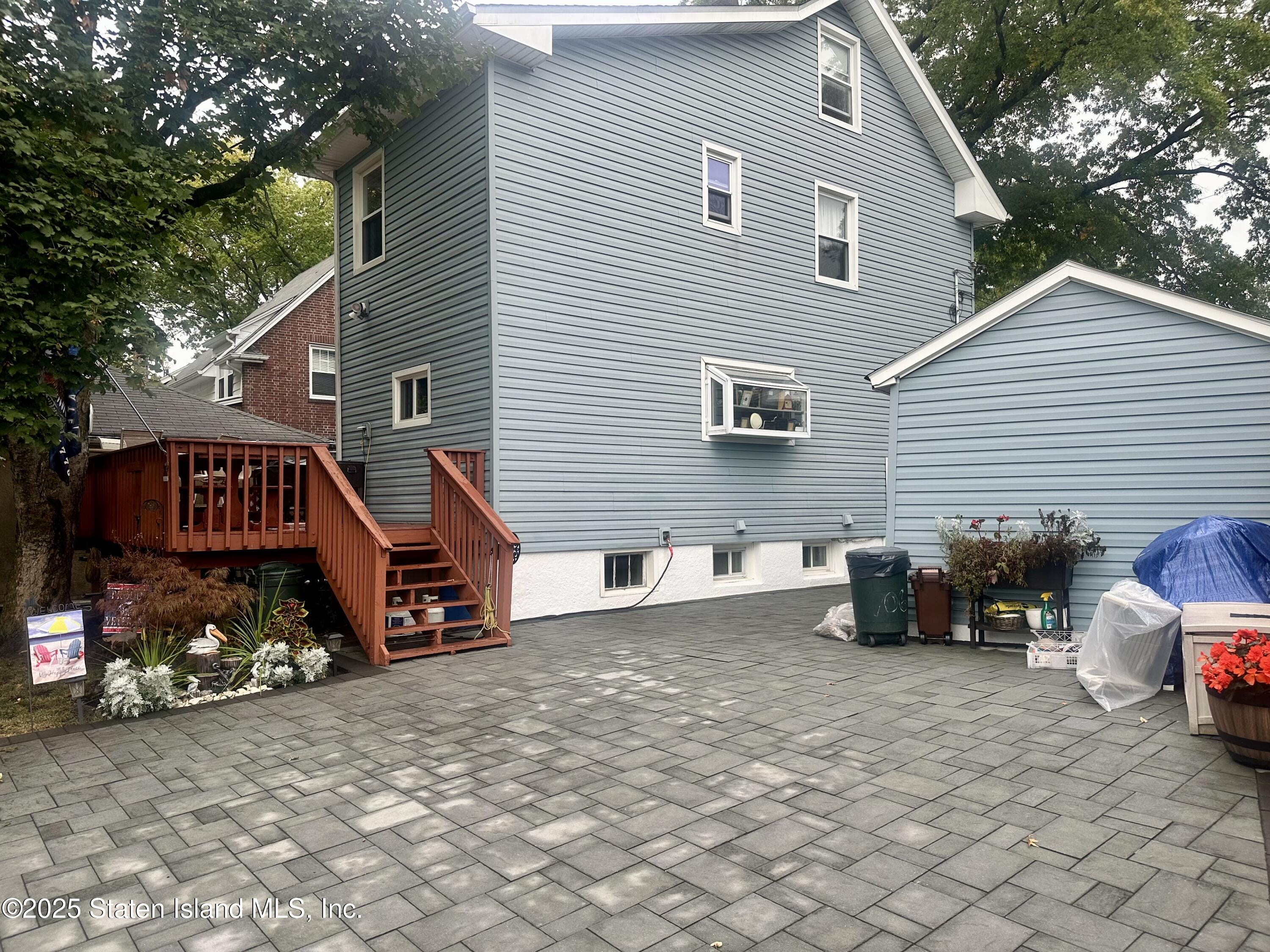 706 Broadway Avenue Image 4