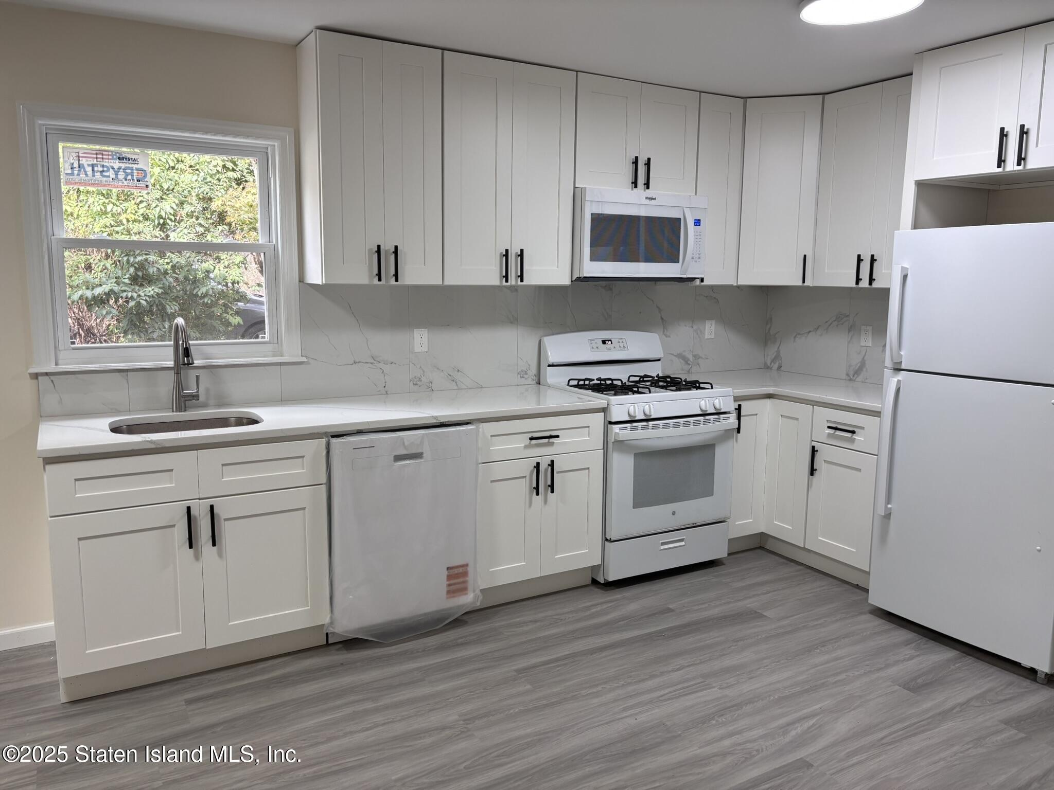 4 Penn Avenue, Staten Island, NY, 10306 image 7