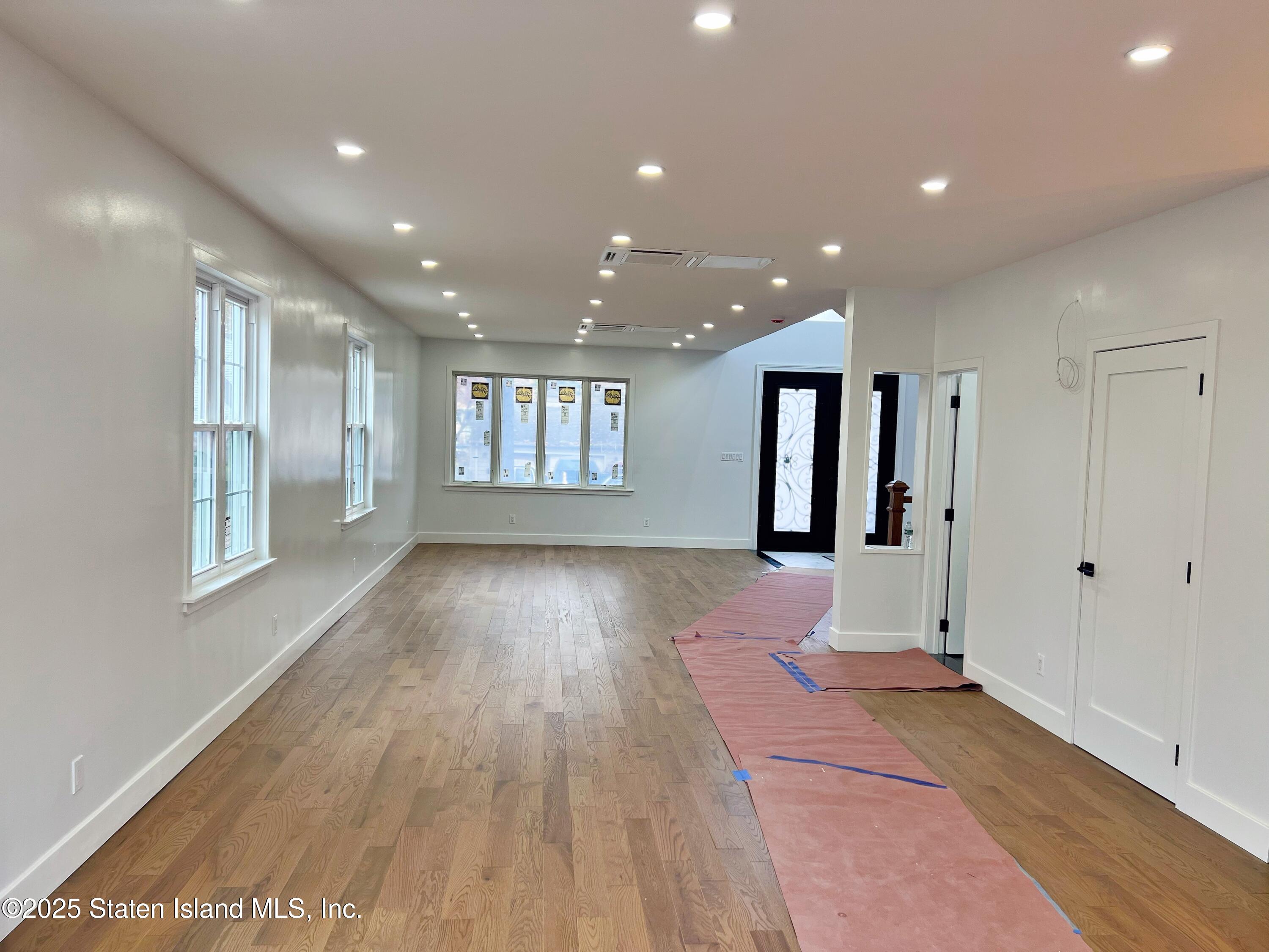 32 Remsen Street, Staten Island, NY, 10304 image 12