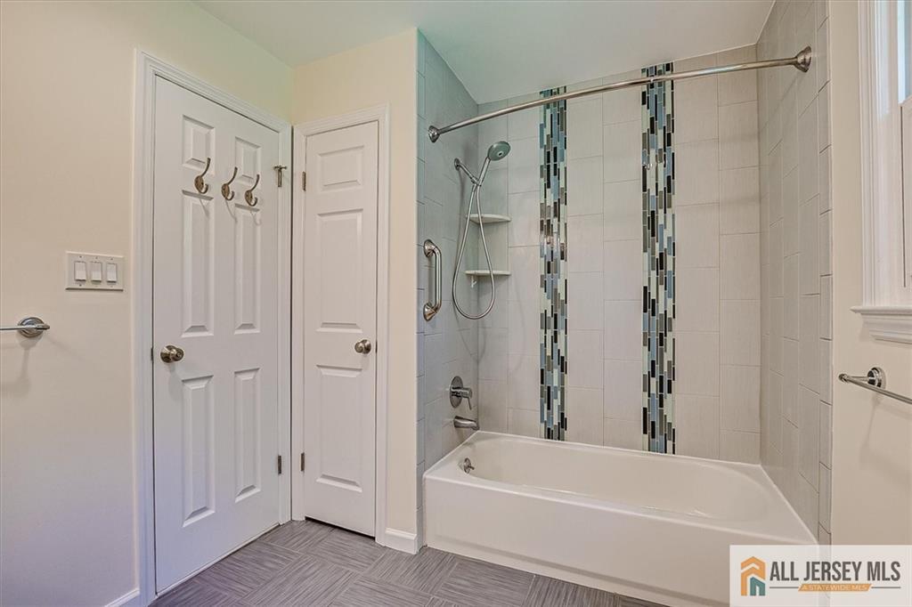 5 Queens Road, East Brunswick, NJ, 08816 image 41