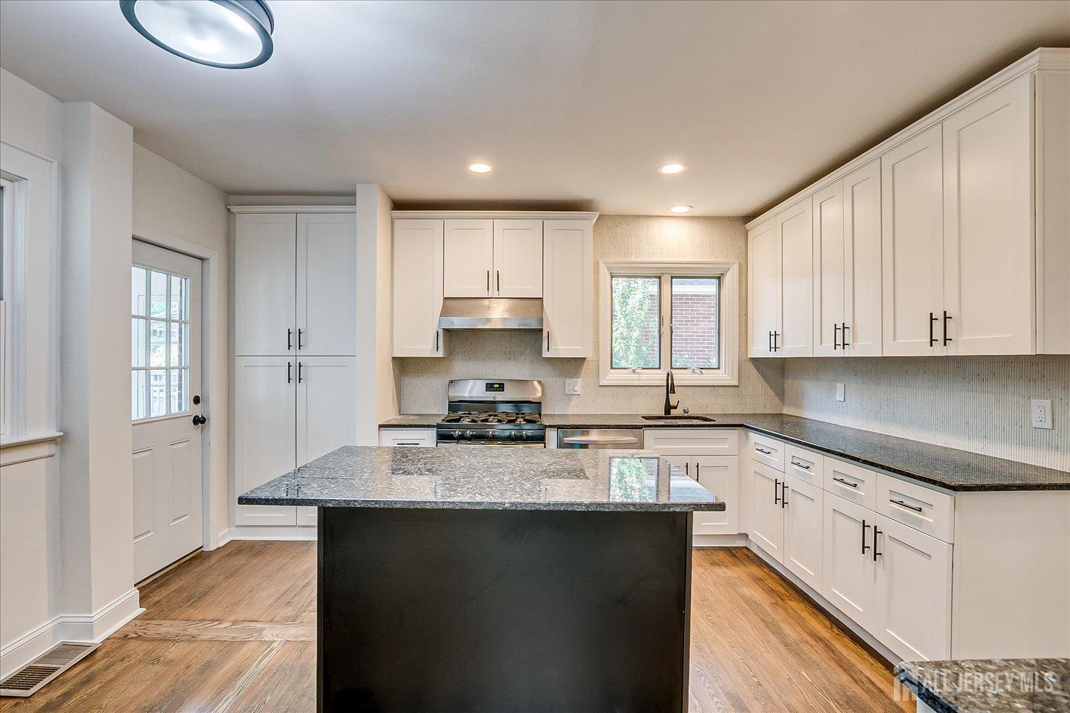 140 Oakview Avenue, Maplewood, NJ, 07040 image 18