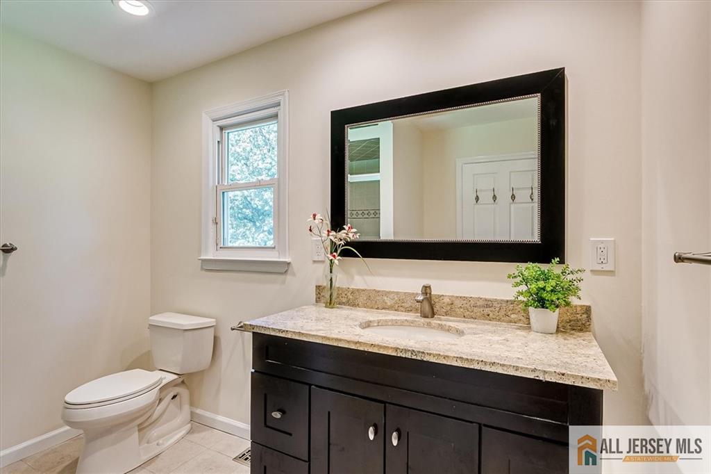 5 Queens Road, East Brunswick, NJ, 08816 image 35