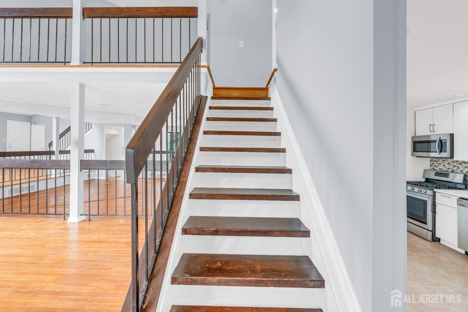 384 Westgate Drive, Edison, NJ, 08820 image 19