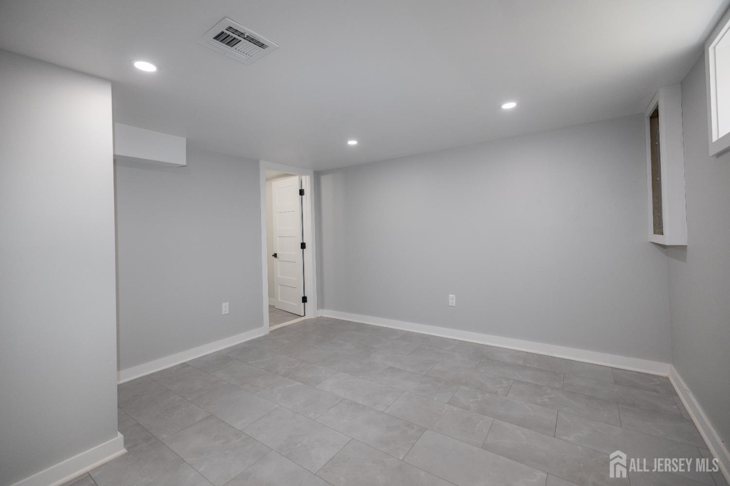 557 Main Street, Sayreville, NJ, 08872 image 24