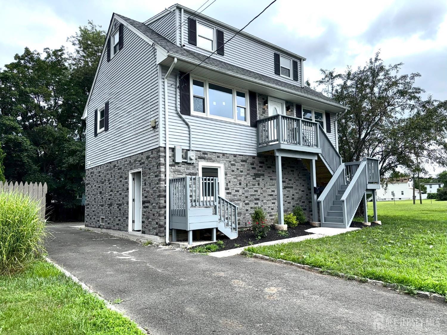 212 Huff Avenue Image 2