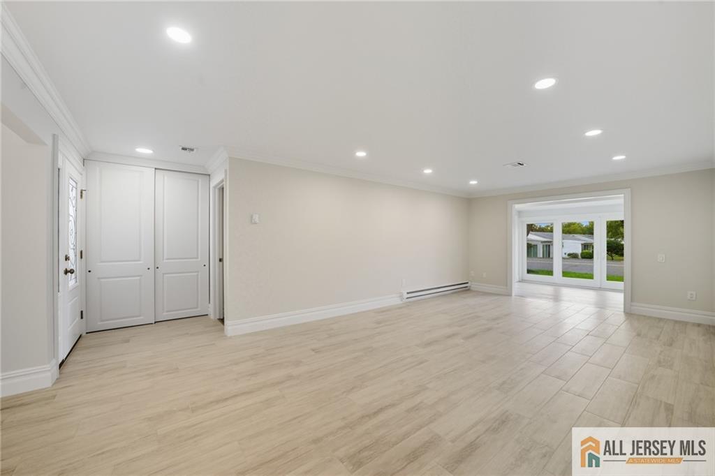 172 Warren Road 172A Image 5