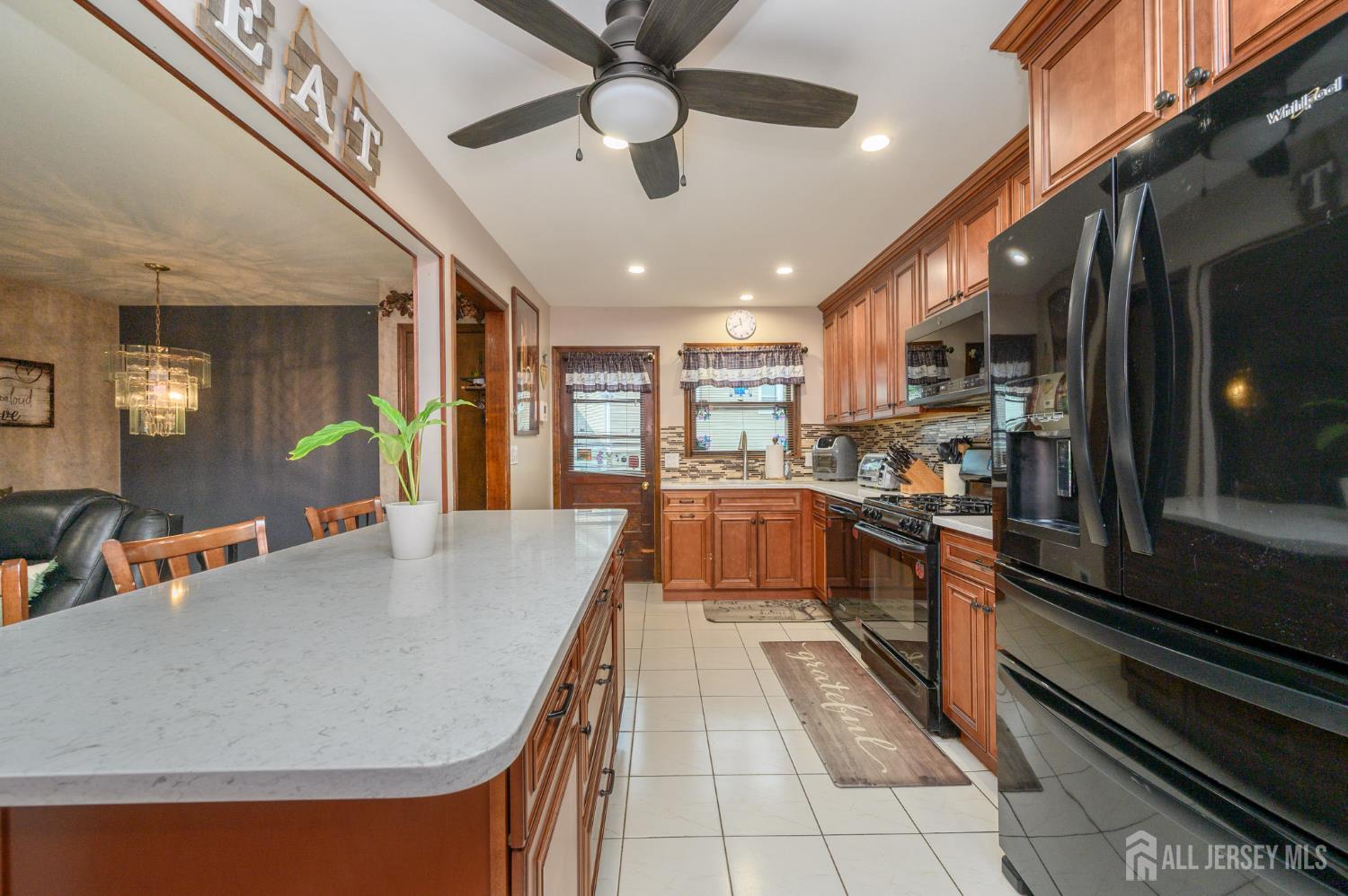 54 Montclair Avenue, Edison, NJ, 08820 image 10