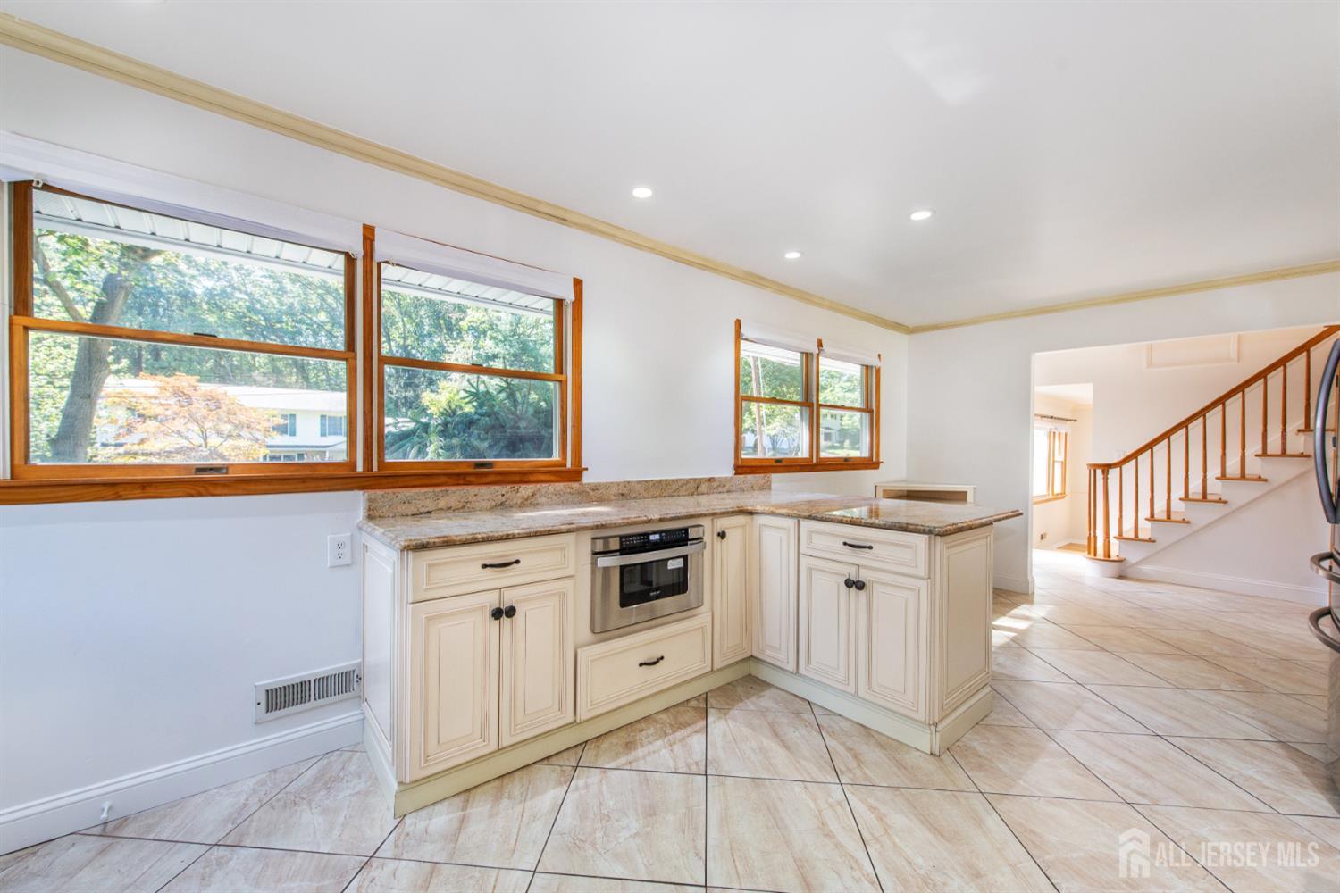 5 Sandalwood Drive, East Brunswick, NJ, 08816 image 13