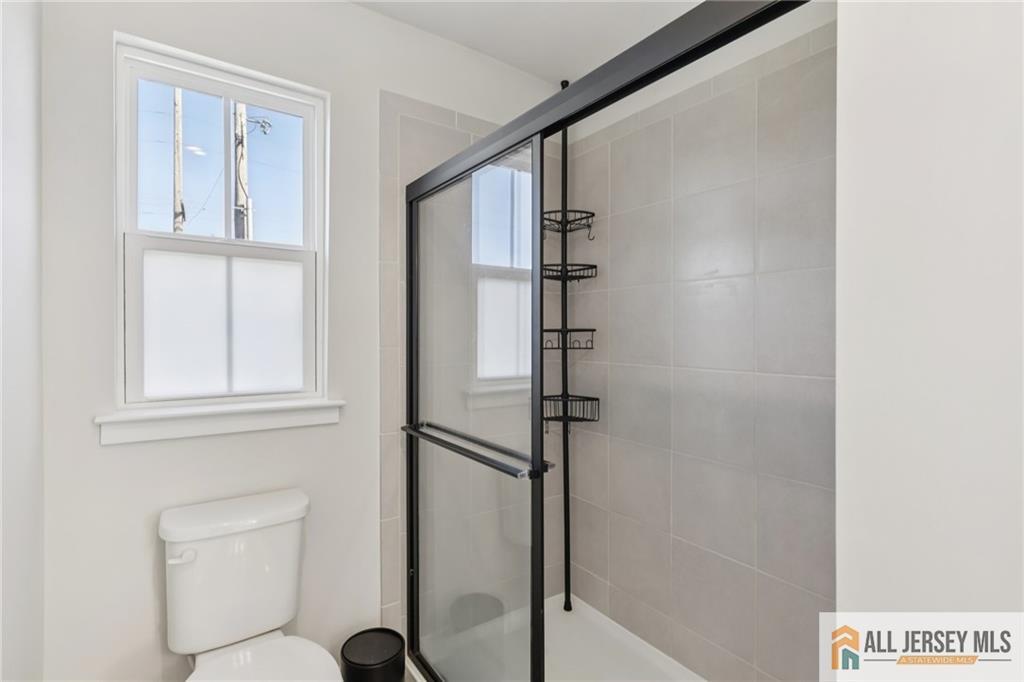 10 Athens Way, Aberdeen, NJ, 07721 image 42