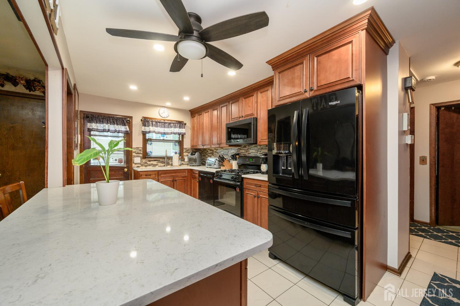54 Montclair Avenue, Edison, NJ, 08820 image 8