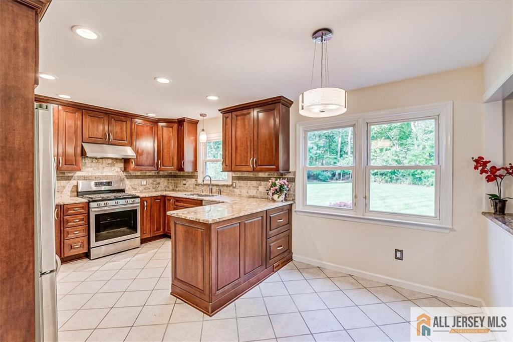 5 Queens Road, East Brunswick, NJ, 08816 image 23