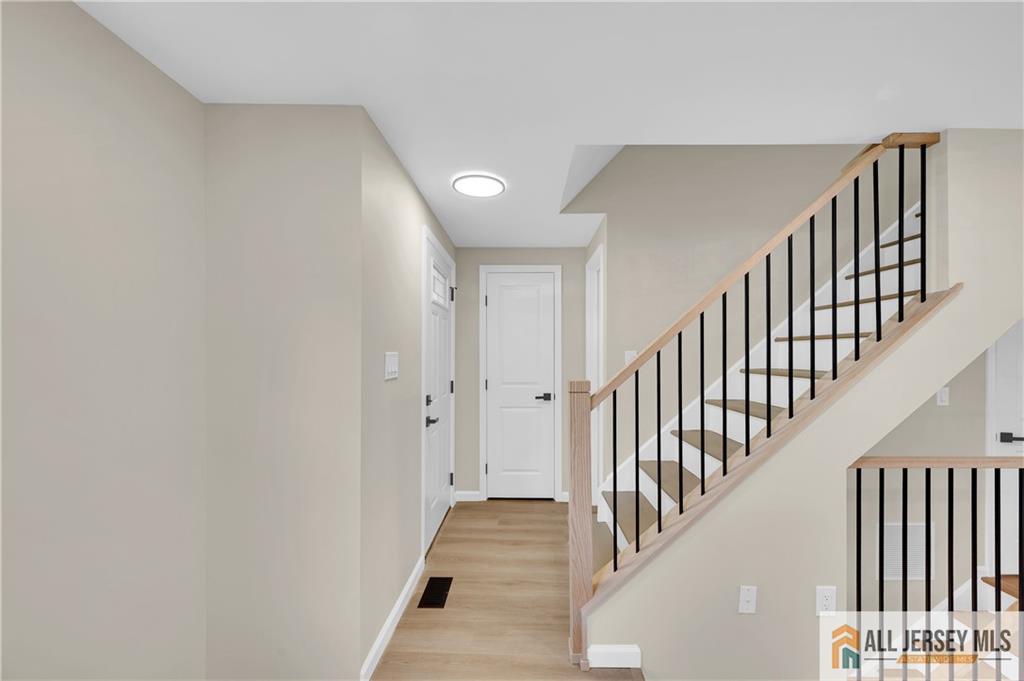 18 Delikat Lane Image 3