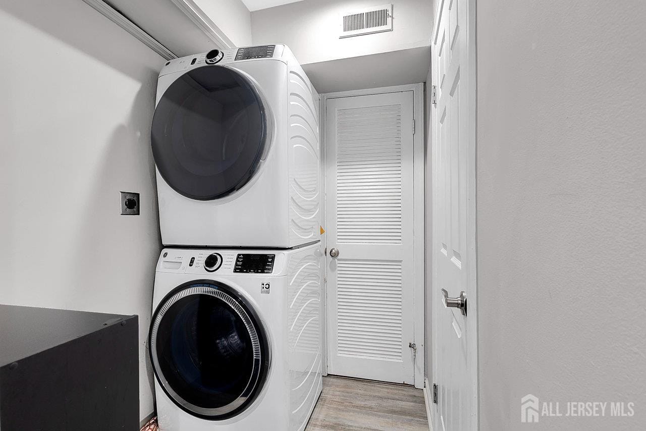 14 California Court, Old Bridge, NJ, 07747 image 6