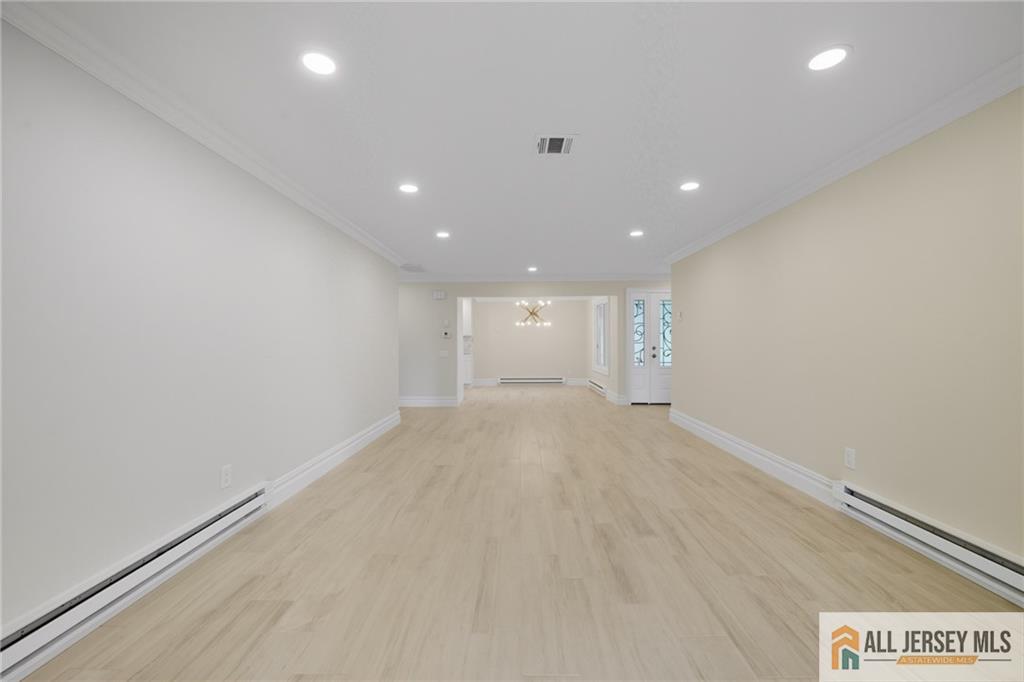 172 Warren Road 172A Image 4