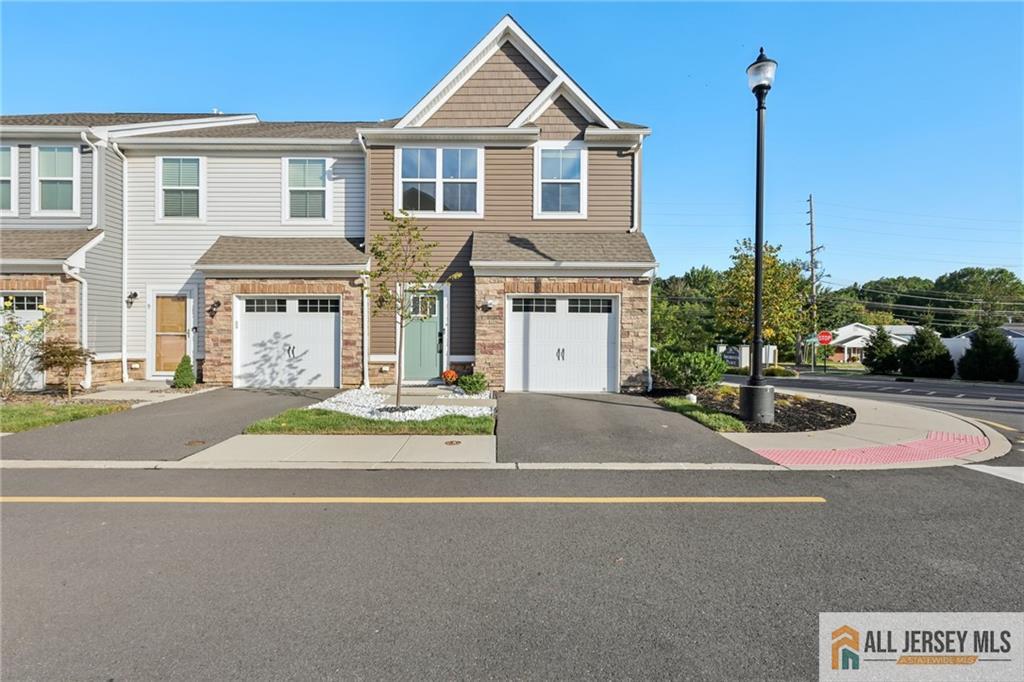 10 Athens Way, Aberdeen, NJ, 07721