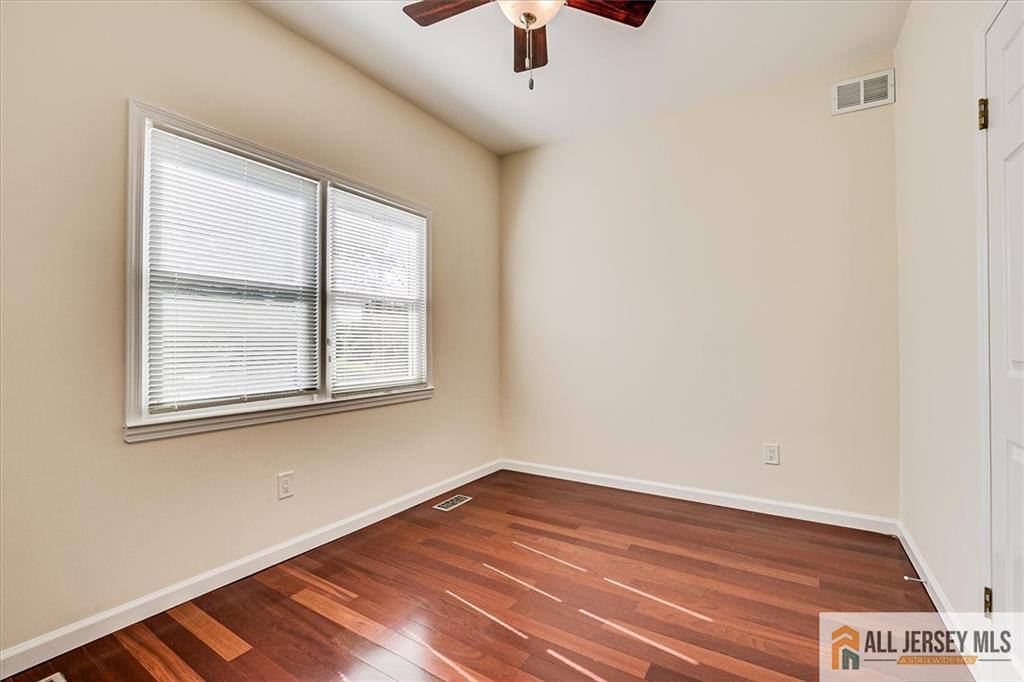 5 Queens Road, East Brunswick, NJ, 08816 image 27
