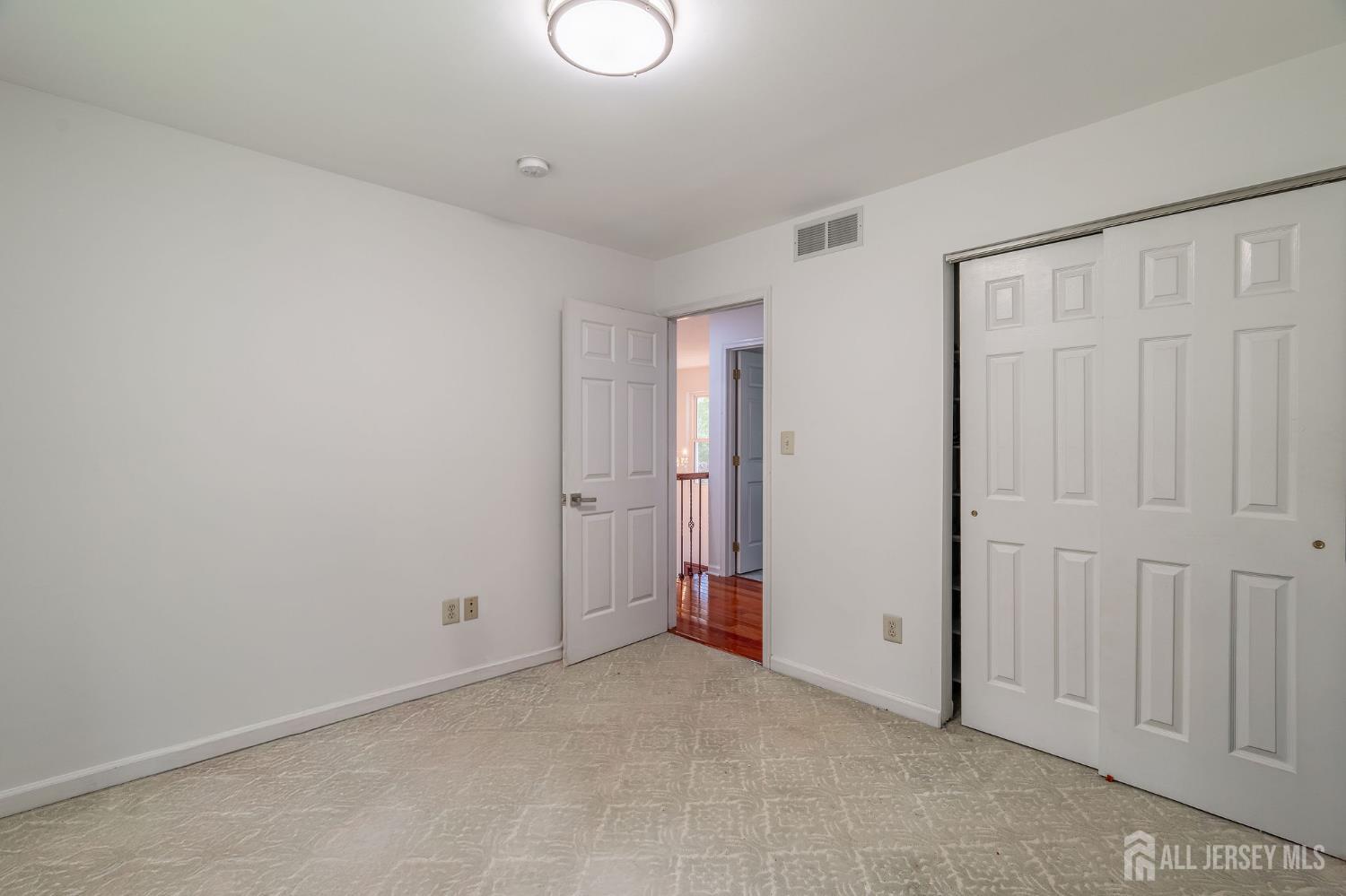 9 Stirrup Way, Franklin, NJ, 08540 image 33