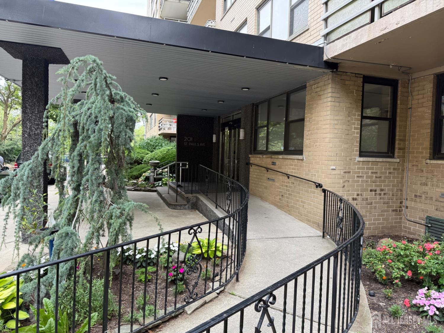 201 Saint Pauls Avenue 8F, Jersey City, NJ, 07306 image 11