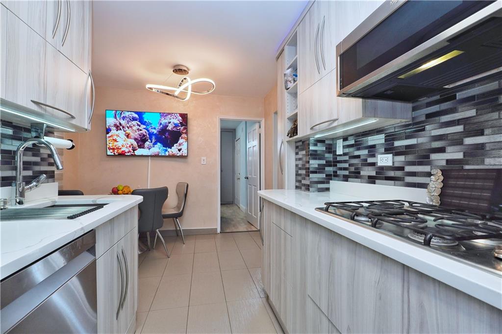 2711 Avenue X 2F, Brooklyn, New York, 11235 image 18