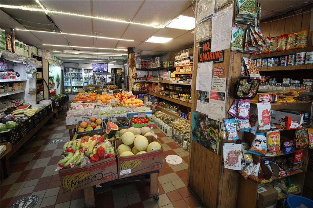 649 5th Avenue Image 4