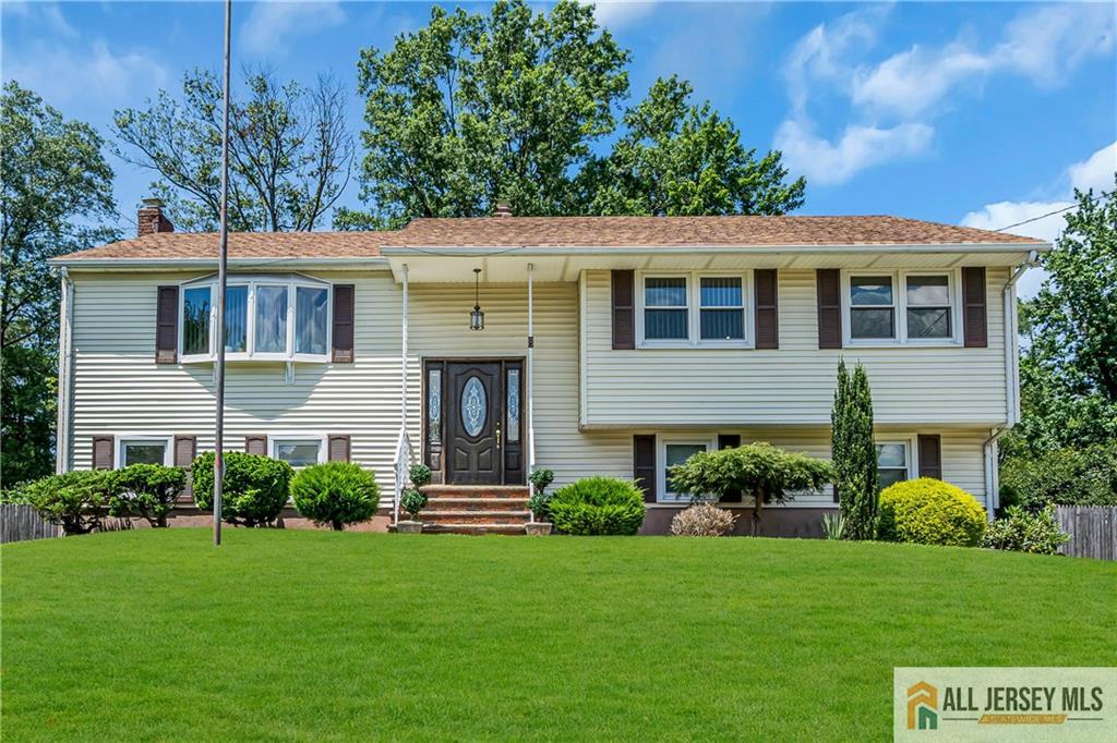8 Whitehall Avenue Image 2